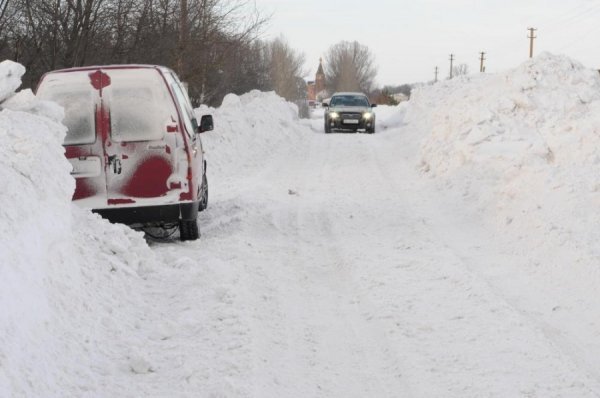 Як дороги Волині «звільняють» від снігу. ФОТО