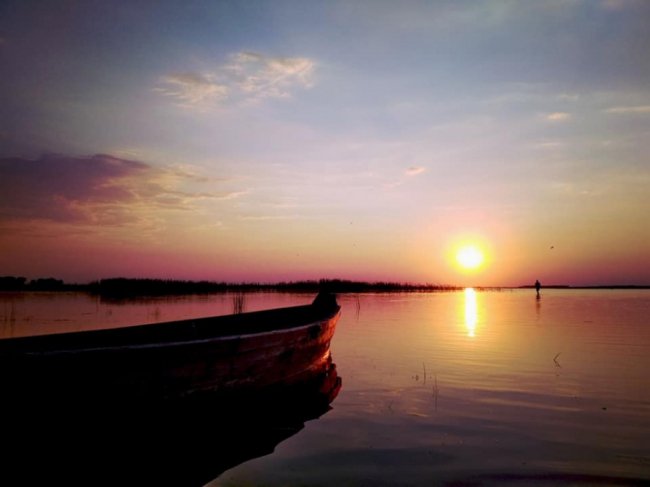 Захопливі світлини заходу сонця на Світязі. ФОТО