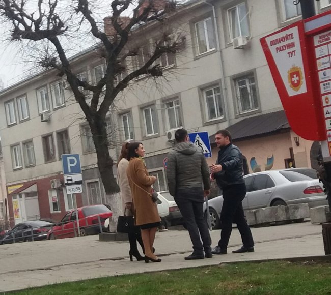 У темнішому пальто - Юлія Вусенко