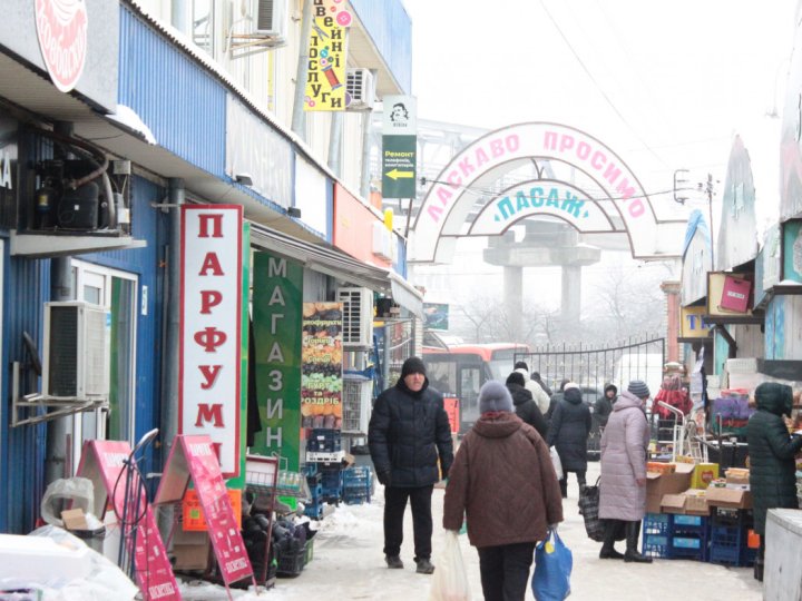 Свіже м’ясо та низькі ціни: чому лучани обирають ринок