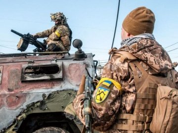 За добу ЗСУ відбили 10 атак на Сході