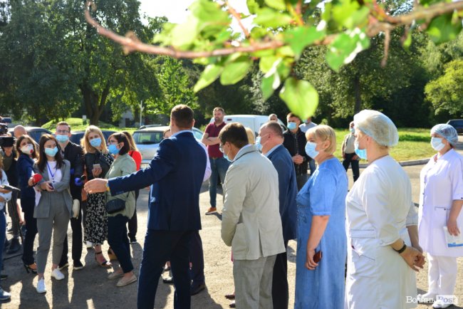«Не чекайте нічого від держави»: Палиця проінспектував інфекційний госпіталь в Боголюбах 
