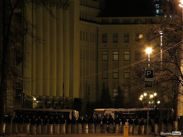 Банкова після побоїща. ФОТО