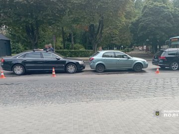 У Луцьку зіткнулись три автівки: постраждала 52-річна пасажирка. ФОТО