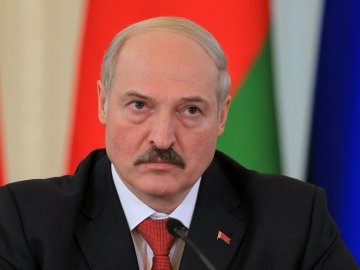 Лукашенко не визнає терористичні республіки 