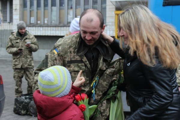 Волинські бійці, що боронили Дебальцеве, повернулись зі Сходу. ФОТО