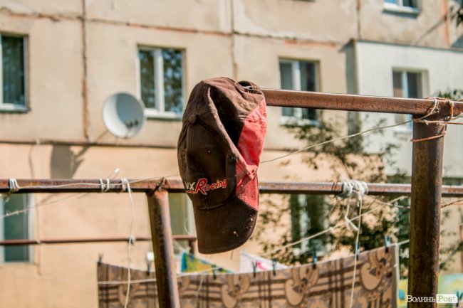 «Хто живе на ЛПЗ, тому у житті везе»: день на луцькому районі контрастів. ФОТО