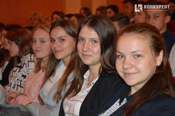 Наркомани довго не живуть: луцькі школярі проти наркотиків. ФОТО