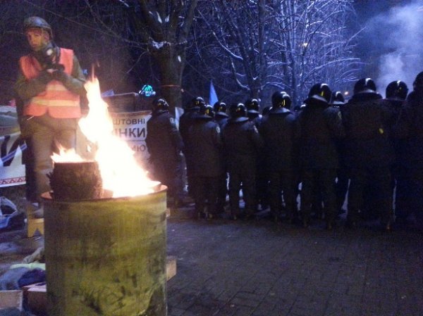 Штурм Євромайдану. ФОТО 