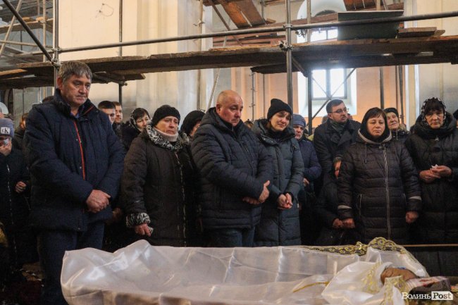 Сьогодні мав би відзначати 30-річчя: Луцьк попрощався із полеглим Героєм Іваном Газюком