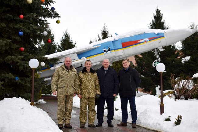 На фото (зліва направо): Віталій Умриш, Ігор Кисельов, Володимир Маракулін,  Юрій Сікачов