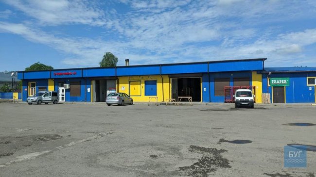 У місті на Волині правоохоронці «накрили» точки продажу контрафактного алкоголю та цигарок – ЗМІ