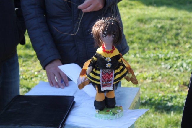 Отруювати бджіл на Волині я не дозволю, - Олександр Савченко