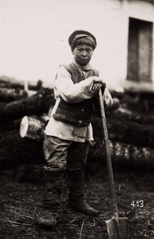 Якими були діти на Волині сотню років тому. РЕТРОФОТО