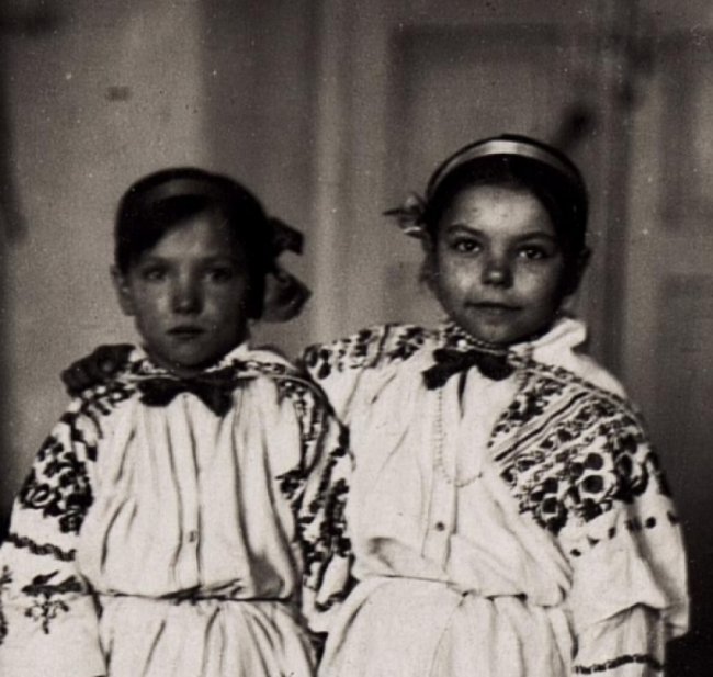 Якими були діти на Волині сотню років тому. РЕТРОФОТО