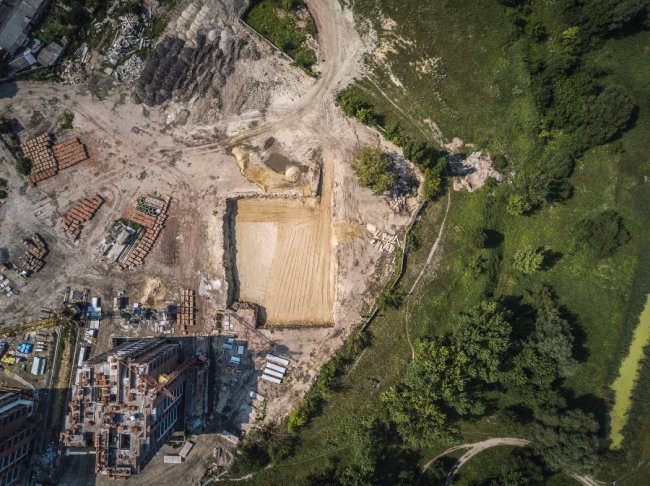 Луцький ЖК «Супернова»: вражаючі фото будівельного майданчика*