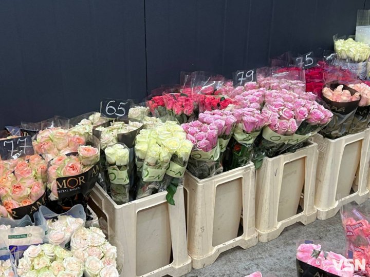 Скільки коштують квіти на 8 березня у Луцьку: огляд цін