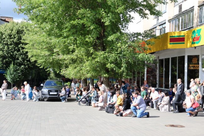 Лучани провели в останню путь Героя Ігоря Приступу