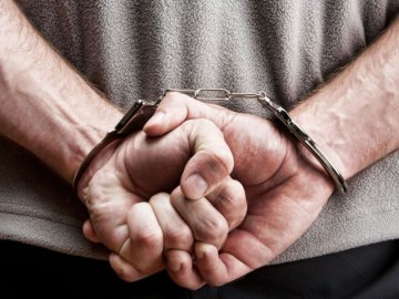 Задушив господаря будинку: на Камінь-Каширщині волинянина судитимуть за вбивство