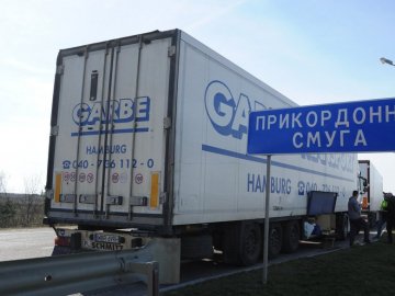 На кордоні з Польщею помер ще один водій