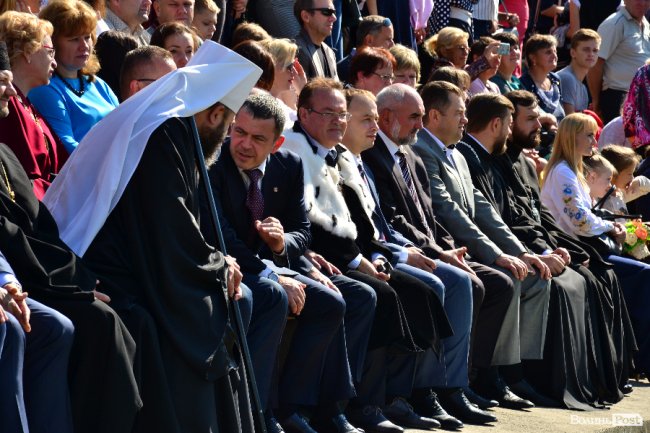 Більше тисячі першокурсників посвятили у студенти СНУ. ФОТО