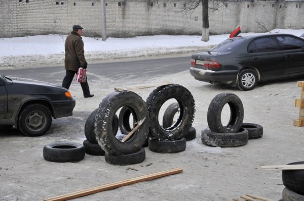 Ранок на луцьких барикадах. ФОТО