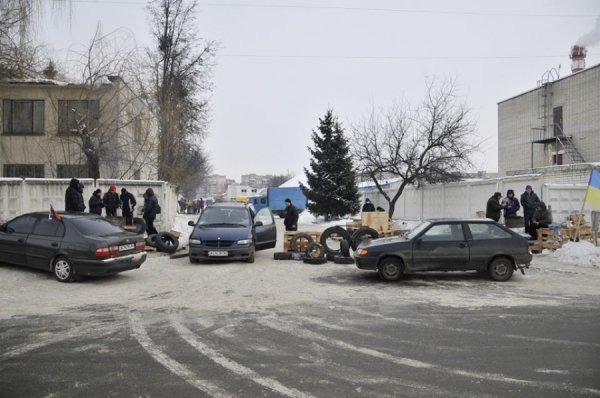 Ранок на луцьких барикадах. ФОТО