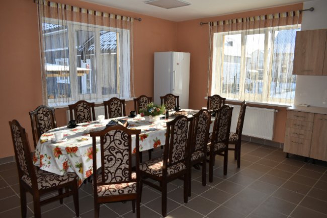 У місті на Волині відкрили дитбудинок сімейного типу для родини, яка виховуватиме 10 діток. ФОТО