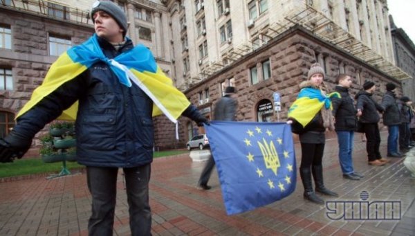 Євроланцюг в Києві. ФОТО