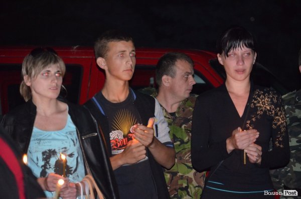 Зі сльозами на очах: на Волині зустріли загиблого земляка. ФОТО. ВІДЕО