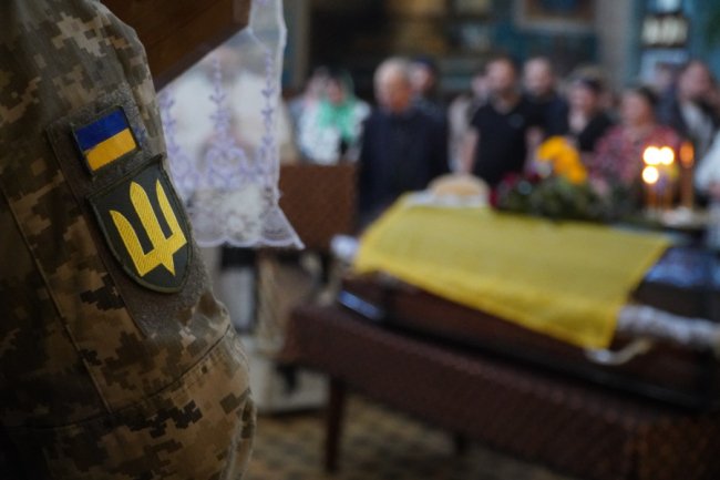 На Волині попрощались з Героєм Олександром Омельчуком. ФОТО