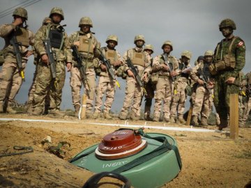 Близько 5 тисяч військовослужбовців ЗСУ вже пройшли підготовку у Великій Британії. ФОТО