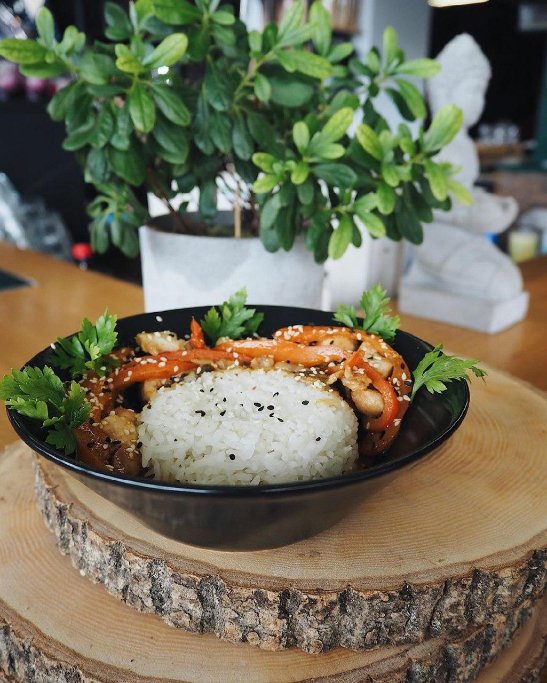 Фудкорт у РЦ «Промінь»: підбірка вигідних пропозицій у вересні*