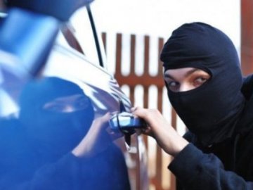 Рада посилила відповідальність за викрадення авто