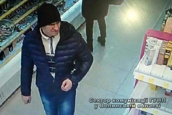 На Волині розшукують підозрюваних у крадіжках чоловіка і жінку. ФОТО