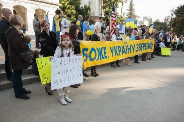 Євромайдан відбувся навіть в американському Сакраменто. ФОТО