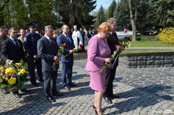 У Луцьку вшанували пам’ять загиблих ліквідаторів Чорнобильської аварії. ФОТО