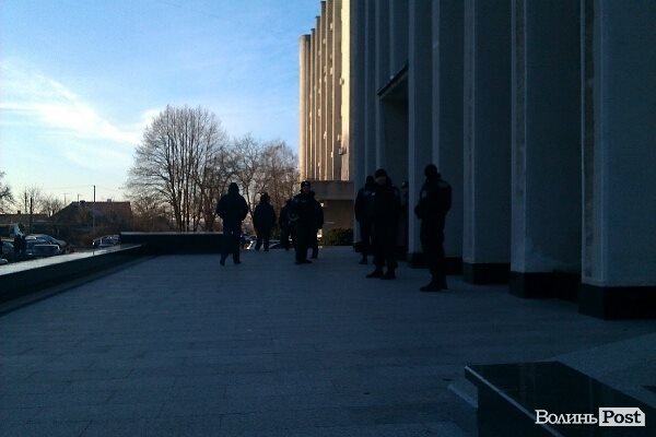 Третій день Нового Майдану у Луцьку. ФОТО