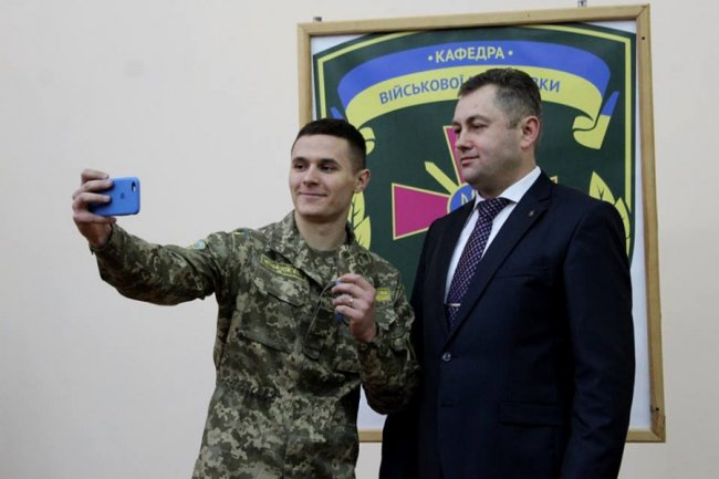 Випускникам луцького університету присвоїли офіцерські звання