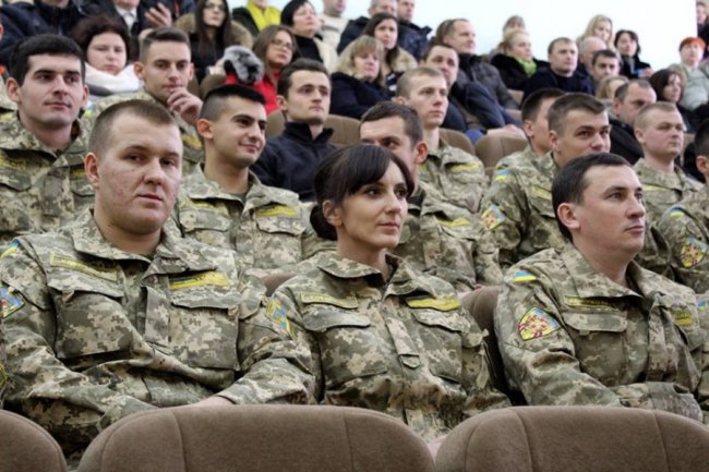 Випускникам луцького університету присвоїли офіцерські звання