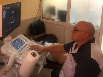 Для луцького пологового будинку придбали ультрасучасний УЗД апарат. ФОТО