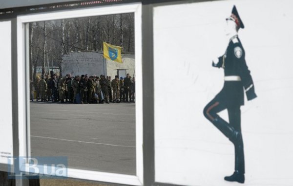 Перші добровольці Нацгвардії вирушили на навчання. ФОТО. ВІДЕО