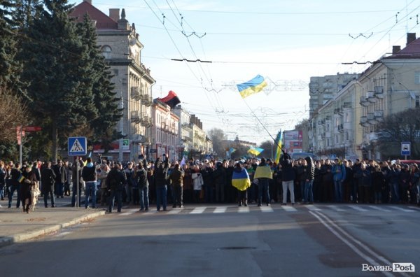 Третій день Нового Майдану у Луцьку. ФОТО