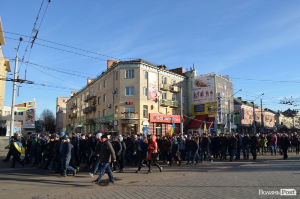 Третій день Нового Майдану у Луцьку. ФОТО