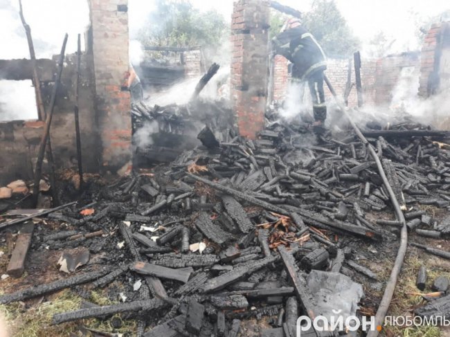 У волинському селі згорів сарай