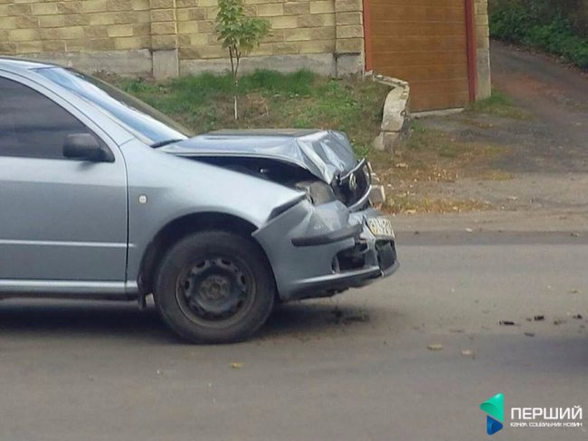  У Луцьку на кільці – аварія