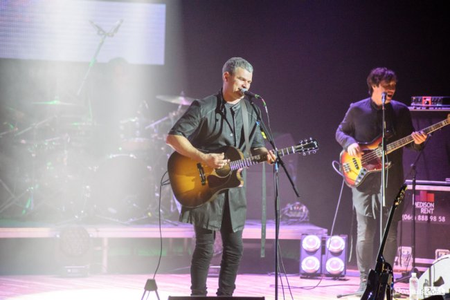 У Луцьку з новим альбомом виступив Арсен Мірзоян. ФОТО