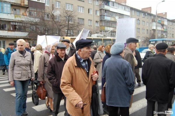 Бунт у Луцьку: як перекривали дорогу. ФОТО. ВІДЕО