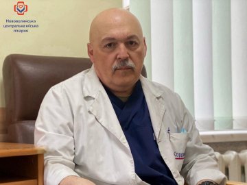 «24 лютого приїхав на роботу і поїхав звідти 12 березня»: лікар-анестезіолог з Ірпеня тепер рятуватиме людей на Волині