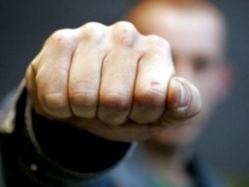 Волинянин відгамселив коханця дружини, суд зобов'язав  сплатити постраждалому 45 тисяч 